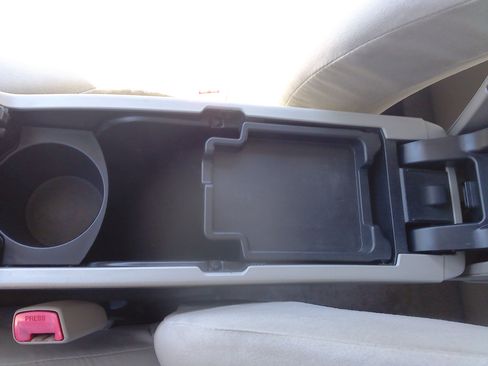 Used 2010 Toyota Prius One image 22