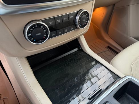 Used 2015 Mercedes-Benz ML 350 4MATIC image 60