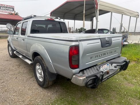 Used 2002 Nissan Frontier XE image 8