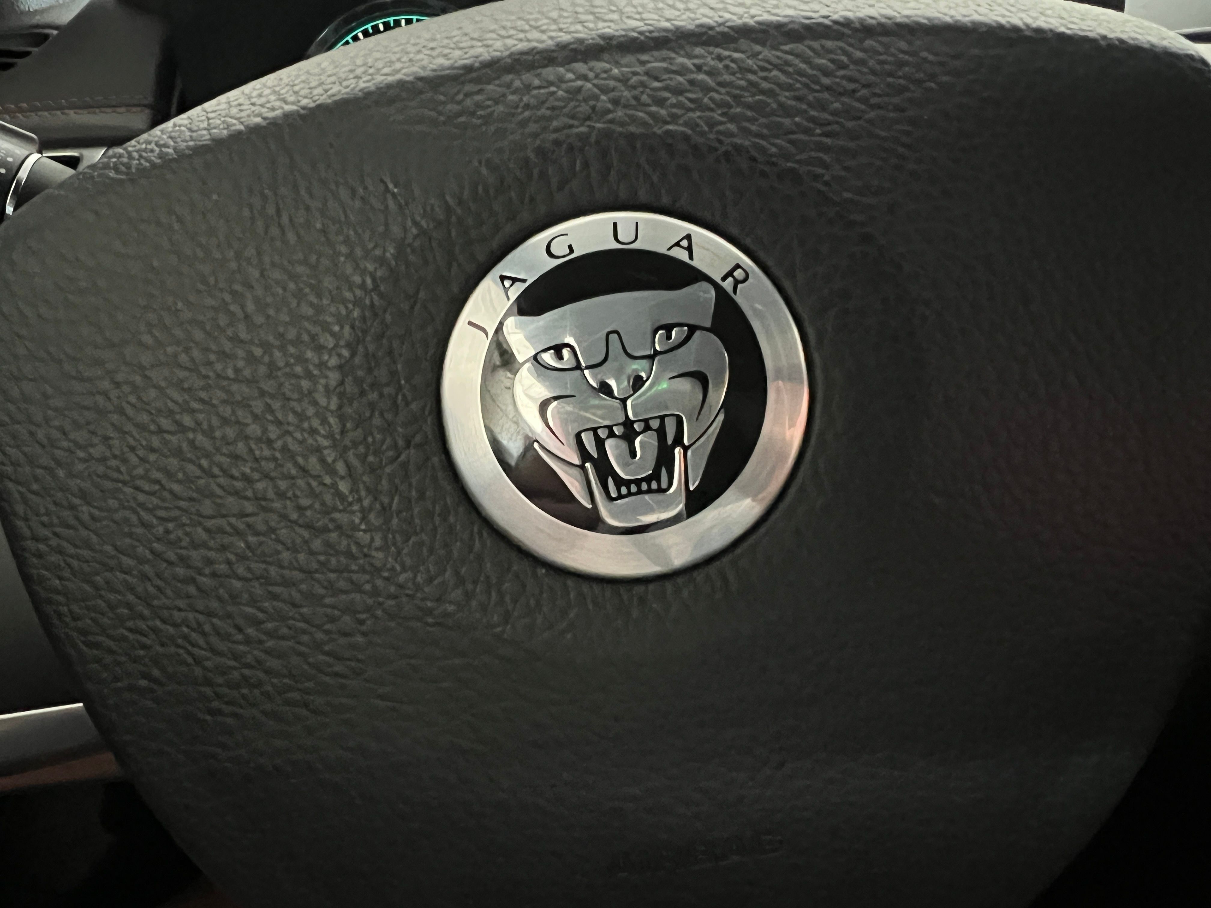 Used 2013 Jaguar XK R Coupe RWD image 18