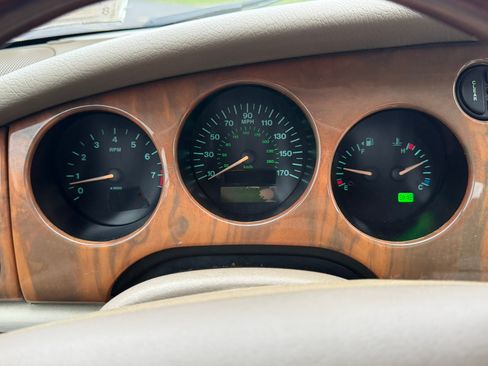 Used 1998 Jaguar XK8 image 34