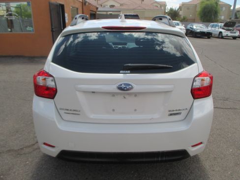 Used 2016 Subaru Impreza 2.0i Premium image 11