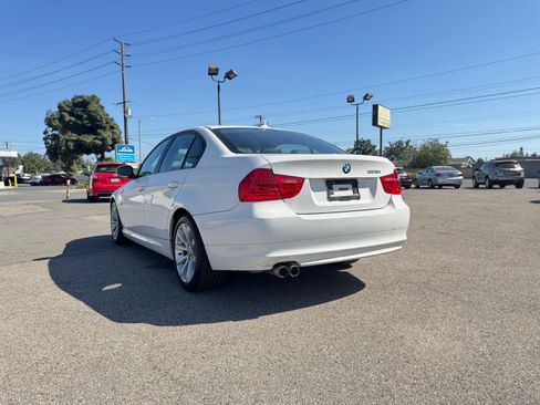 Used 2011 BMW 328i image 5