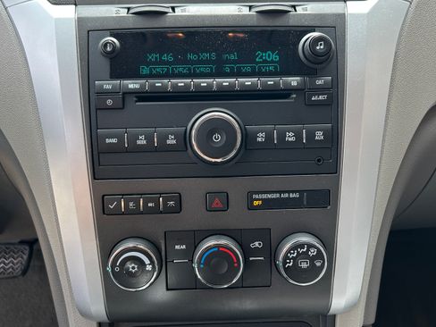 Used 2012 Chevrolet Traverse LT image 26