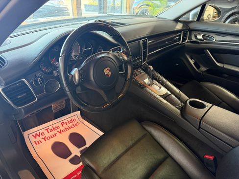 Used 2014 Porsche Panamera 4S image 2