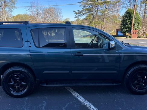 Used 2004 Nissan Armada SE image 4