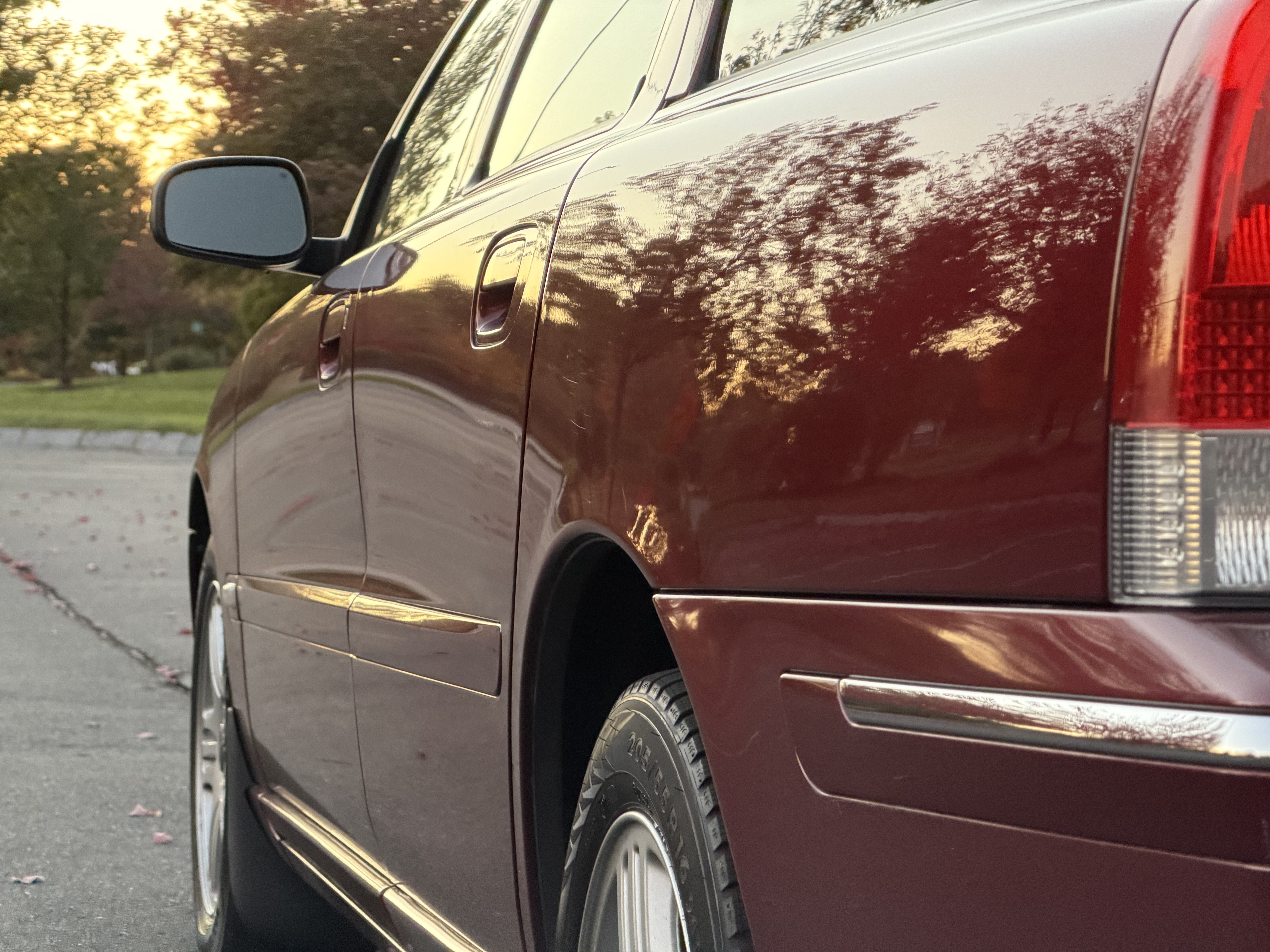 Used 2006 Volvo V70 2.5T FWD image 19