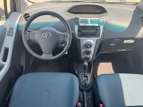 Used 2008 Toyota Yaris 2-Door Hatchback FWD image 20