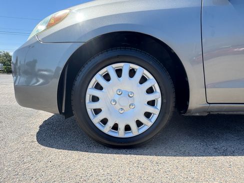 Used 2007 Toyota Matrix UNAVAIL FWD image 14