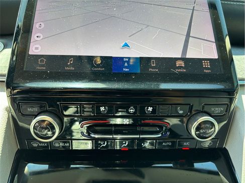 Used 2022 Jeep Grand Cherokee Overland image 35