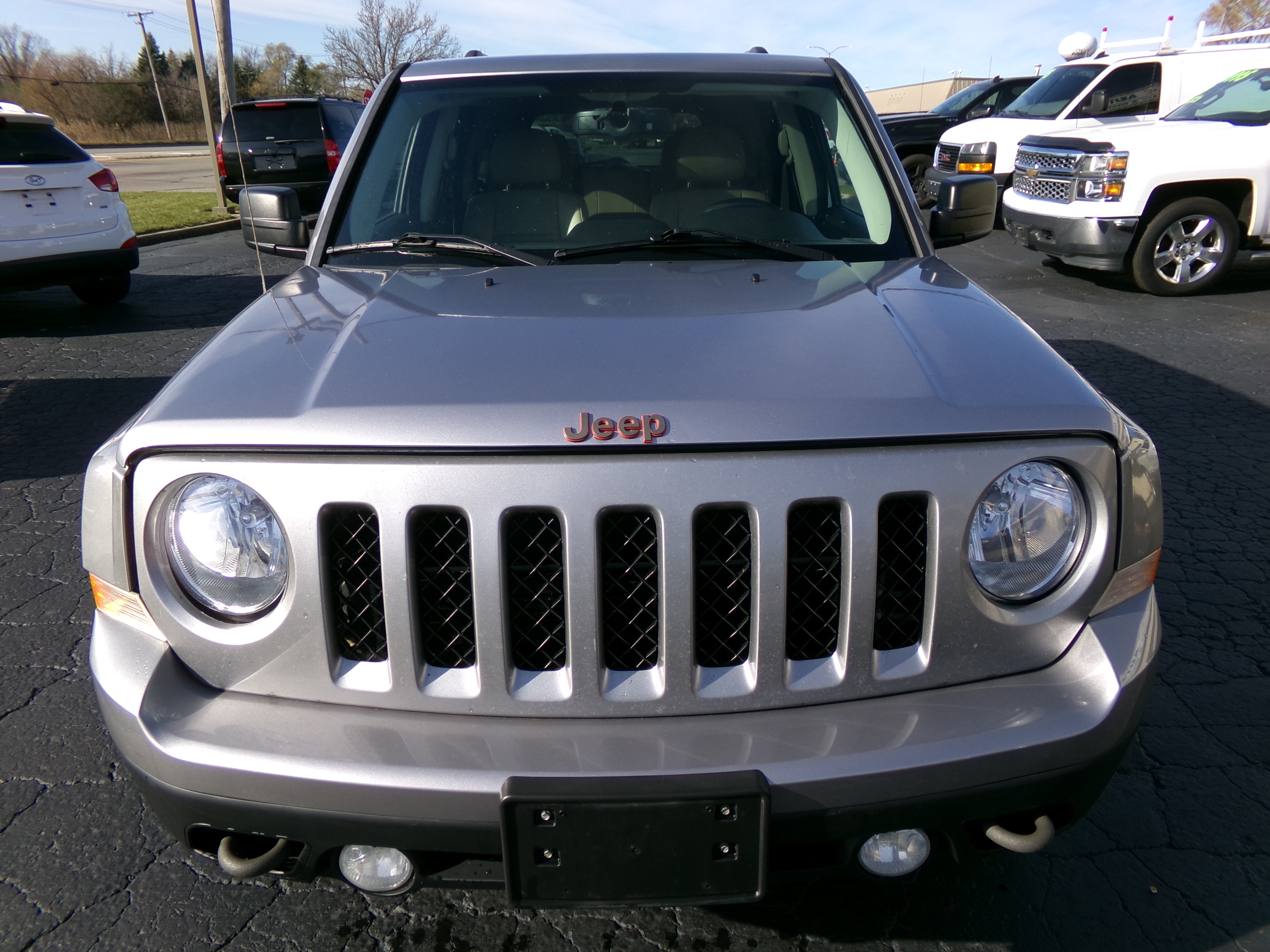 Used 2016 Jeep Patriot 75th Anniversary AWD/4WD image 8