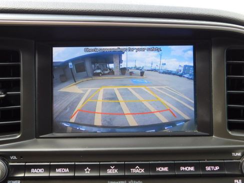 Used 2019 Hyundai Elantra SEL image 15