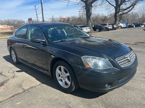 Used 2005 Nissan Altima 2.5 SL image 7