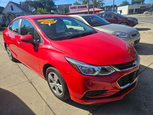Used 2016 Chevrolet Cruze LS Sedan FWD image 3