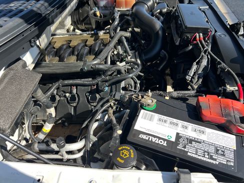 Used 2011 Ford F150 XLT image 14