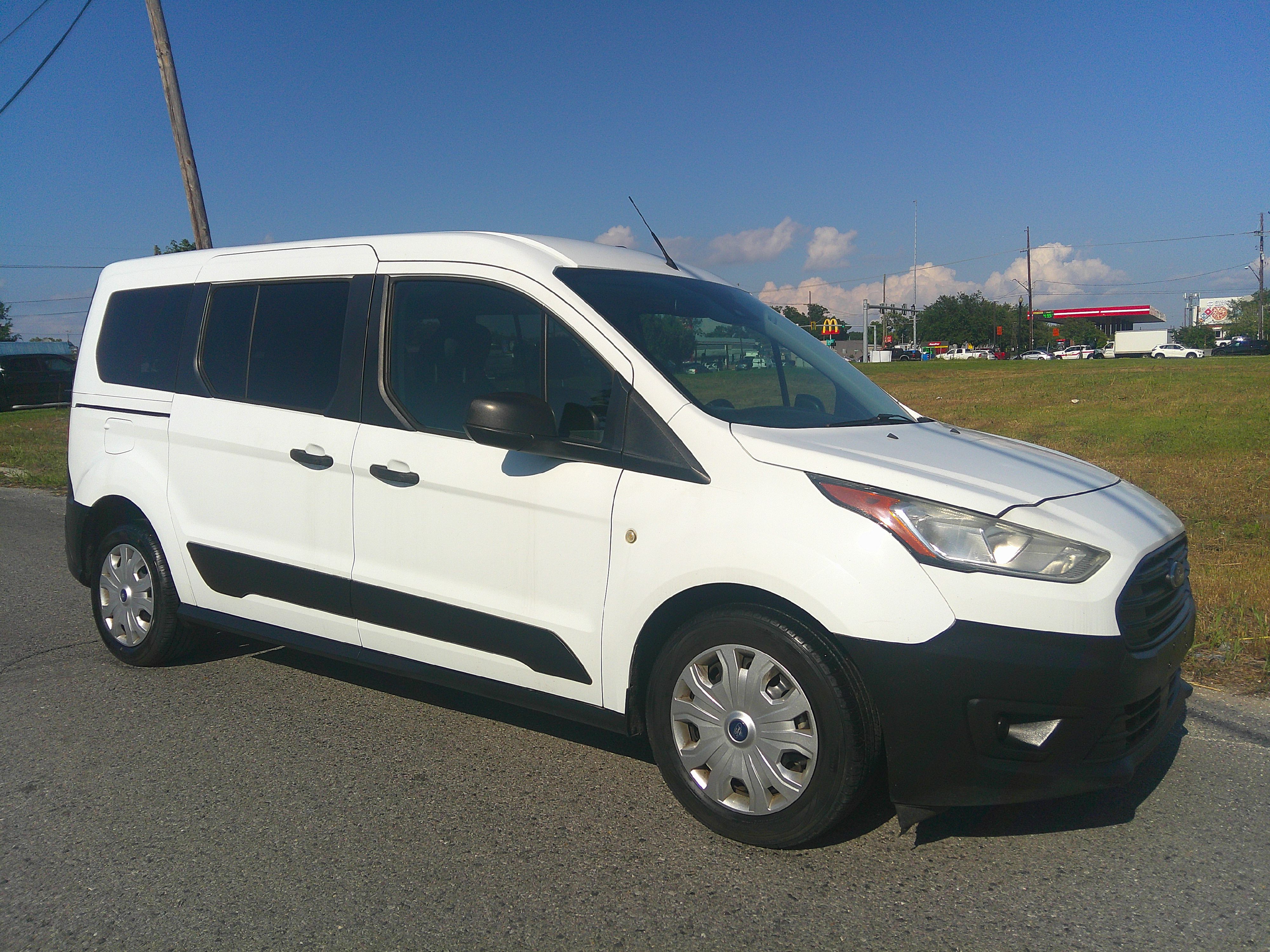 Used 2016 Ford Transit Connect XL Long Wheel Base Wagon FWD image 1