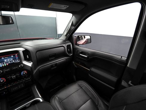 Used 2019 Chevrolet Silverado 1500 RST image 22
