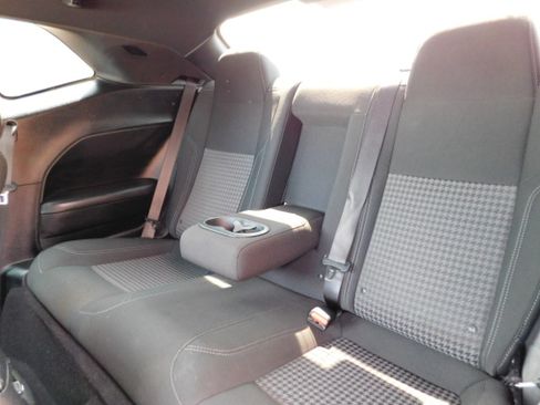 Used 2020 Dodge Challenger SXT RWD image 20