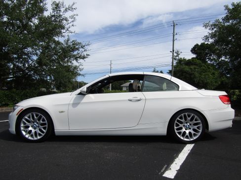 Used 2009 BMW 328i Convertible RWD image 2