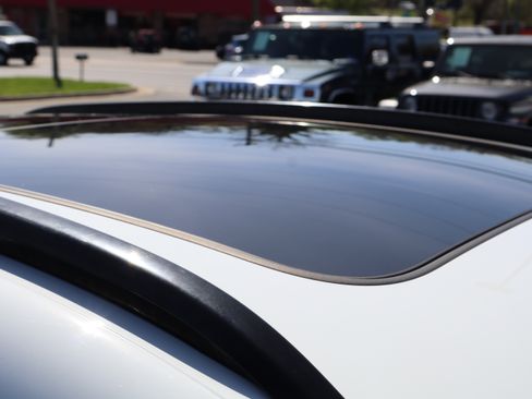 Used 2015 Porsche Macan S image 11