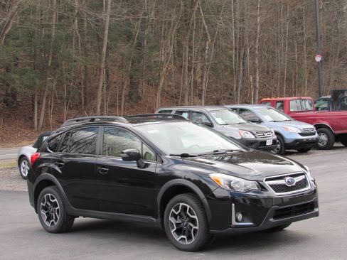 Used 2016 Subaru Crosstrek 2.0i Limited image 11