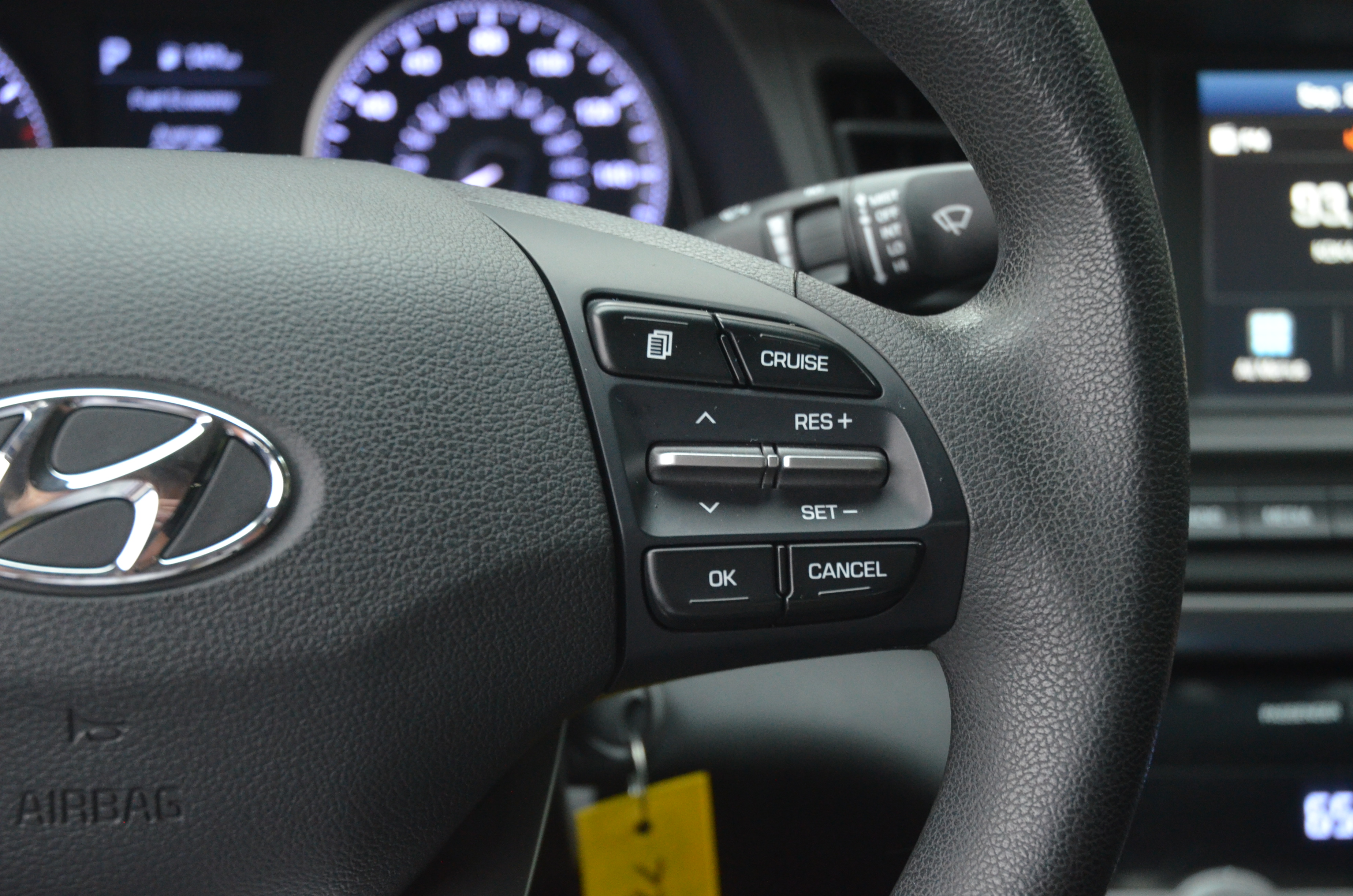 Used 2020 Hyundai Elantra SEL FWD image 12
