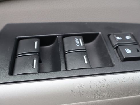 Used 2012 Honda CR-V AWD EX-L image 29