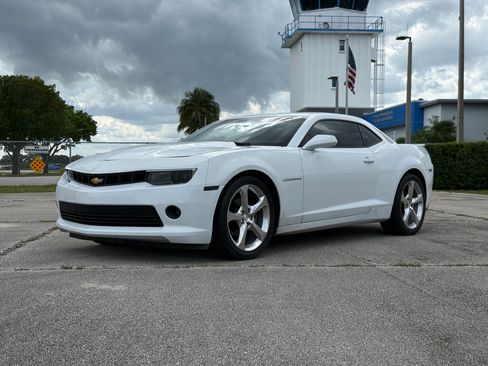 Used 2014 Chevrolet Camaro LT Coupe RWD image 5