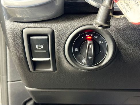 Used 2012 Porsche Cayenne image 10