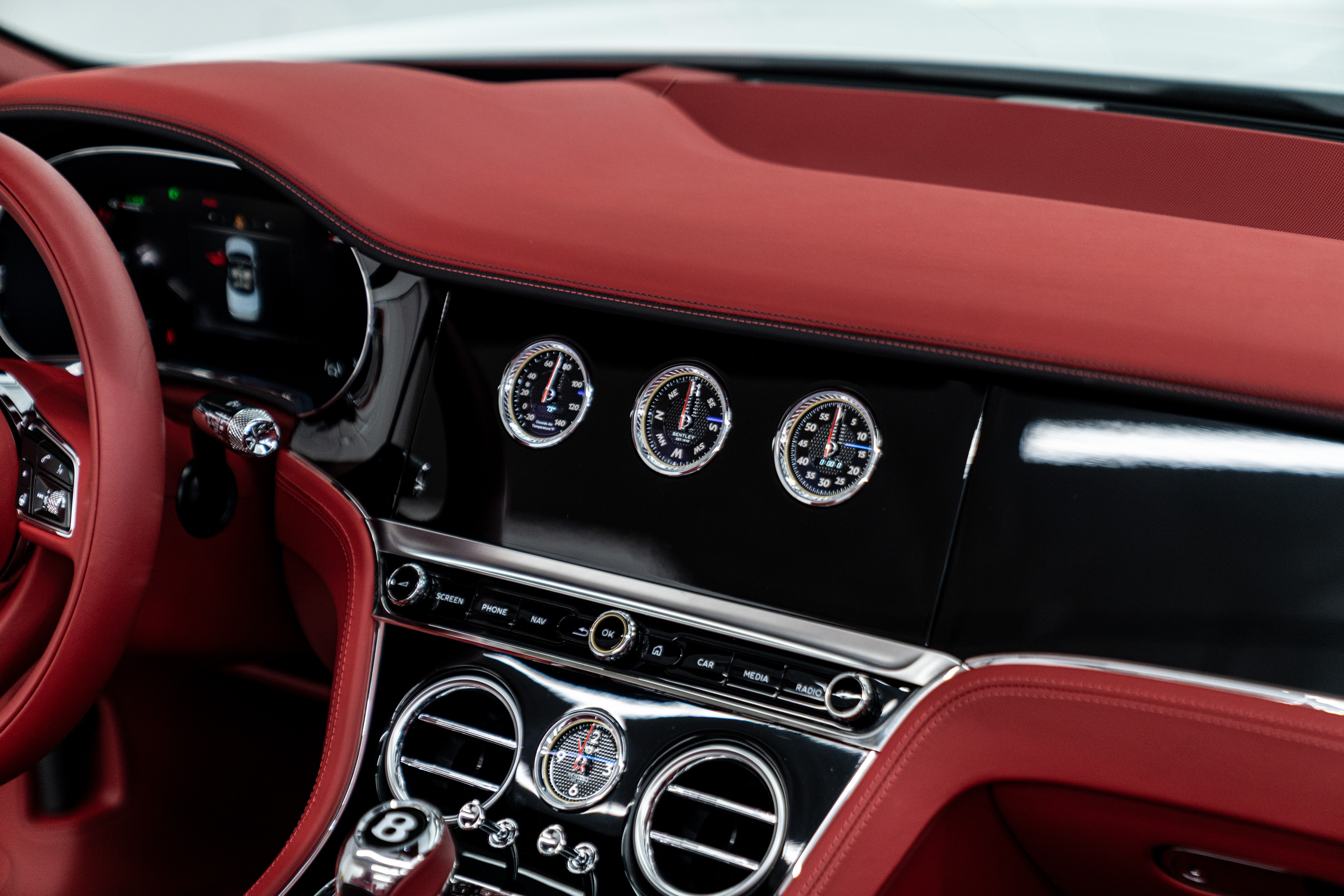 Used 2025 Bentley Continental GTC Speed AWD/4WD image 28