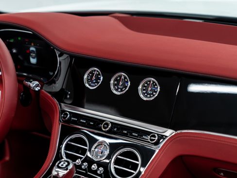 Used 2025 Bentley Continental GTC Speed image 28