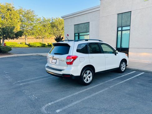 Used 2014 Subaru Forester 2.5i Limited AWD/4WD image 6