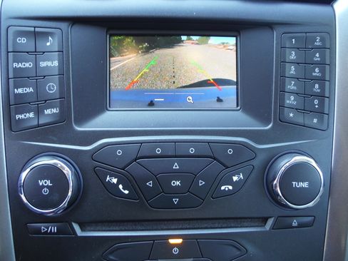 Used 2017 Ford Fusion SE image 14