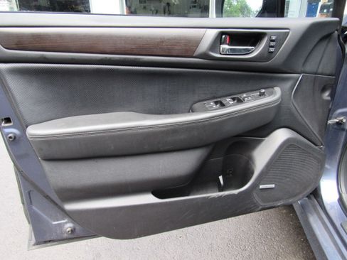 Used 2015 Subaru Legacy 2.5i Limited AWD/4WD image 14