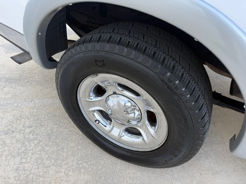 Used 2001 Ford F150 image 33