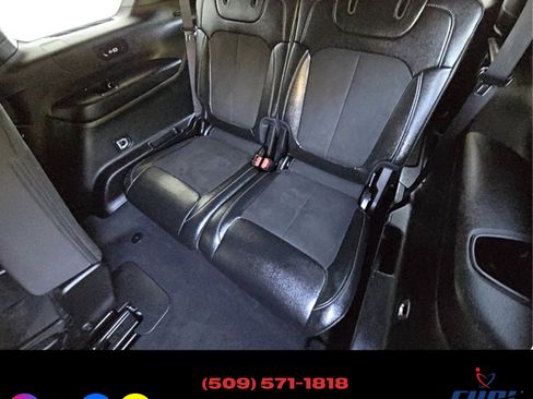 Used 2024 Jeep Grand Cherokee L Laredo image 20