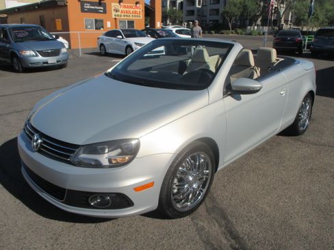 Used 2012 Volkswagen Eos Komfort Hard Top Convertible 2 FWD image 21