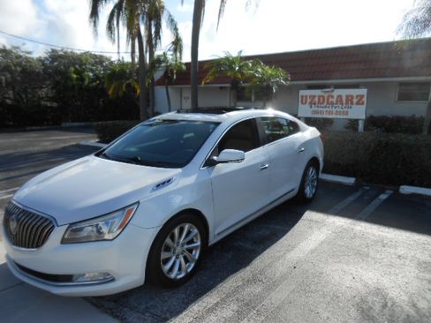 Used 2015 Buick LaCrosse Leather FWD image 1