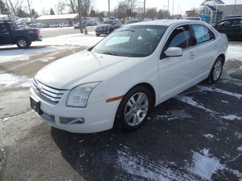 Used 2009 Ford Fusion SEL image 1
