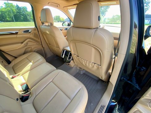 Used 2014 Porsche Cayenne UNAVAIL AWD/4WD image 37