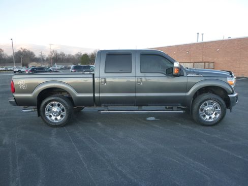 Used 2016 Ford F250 Lariat image 5