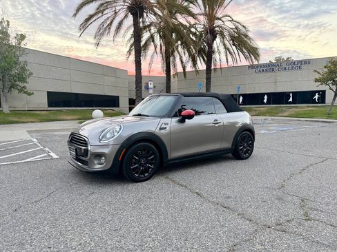 Used 2017 MINI Cooper Convertible FWD image 3