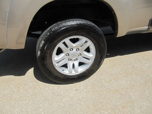 Used 2006 Toyota Tundra 4x4 Double Cab SR5 image 5