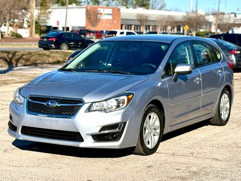Used 2016 Subaru Impreza 2.0i Premium image 2