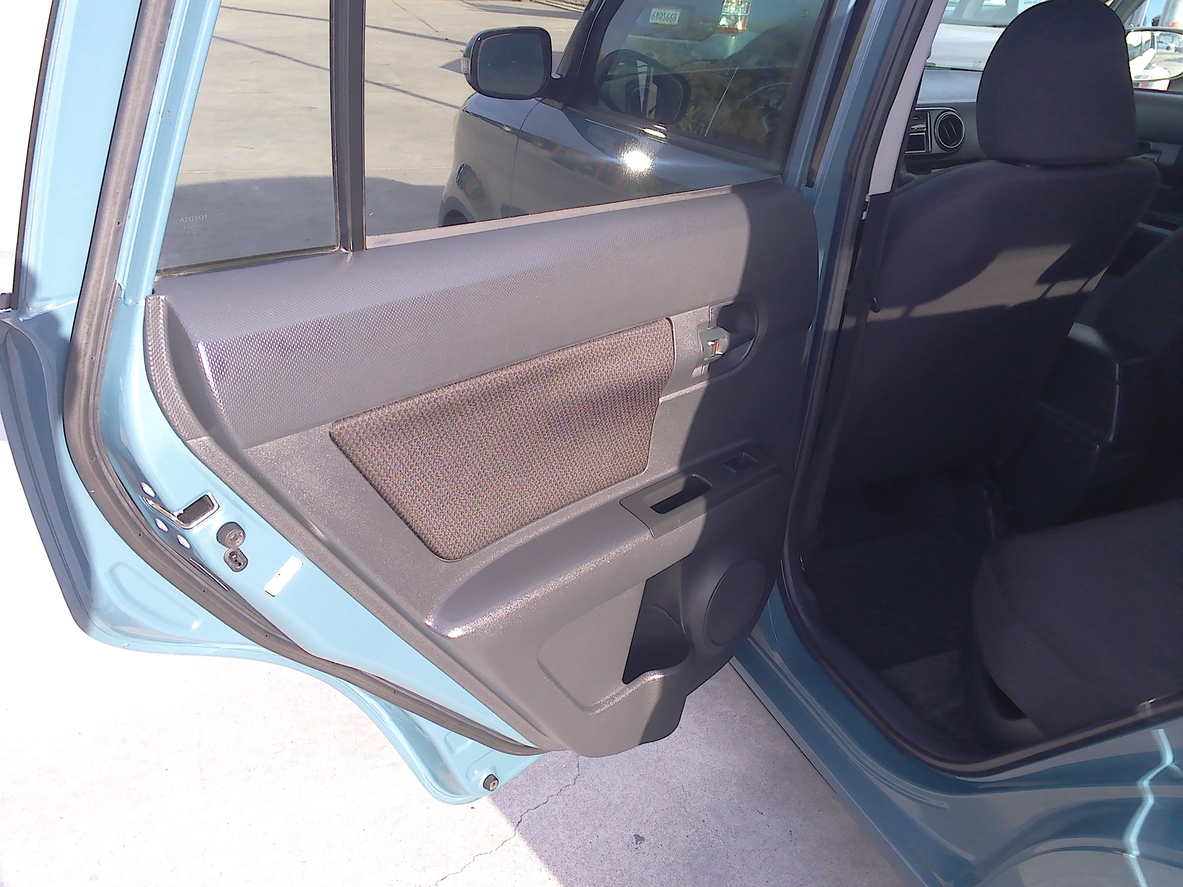 Used 2008 Scion xB FWD image 10