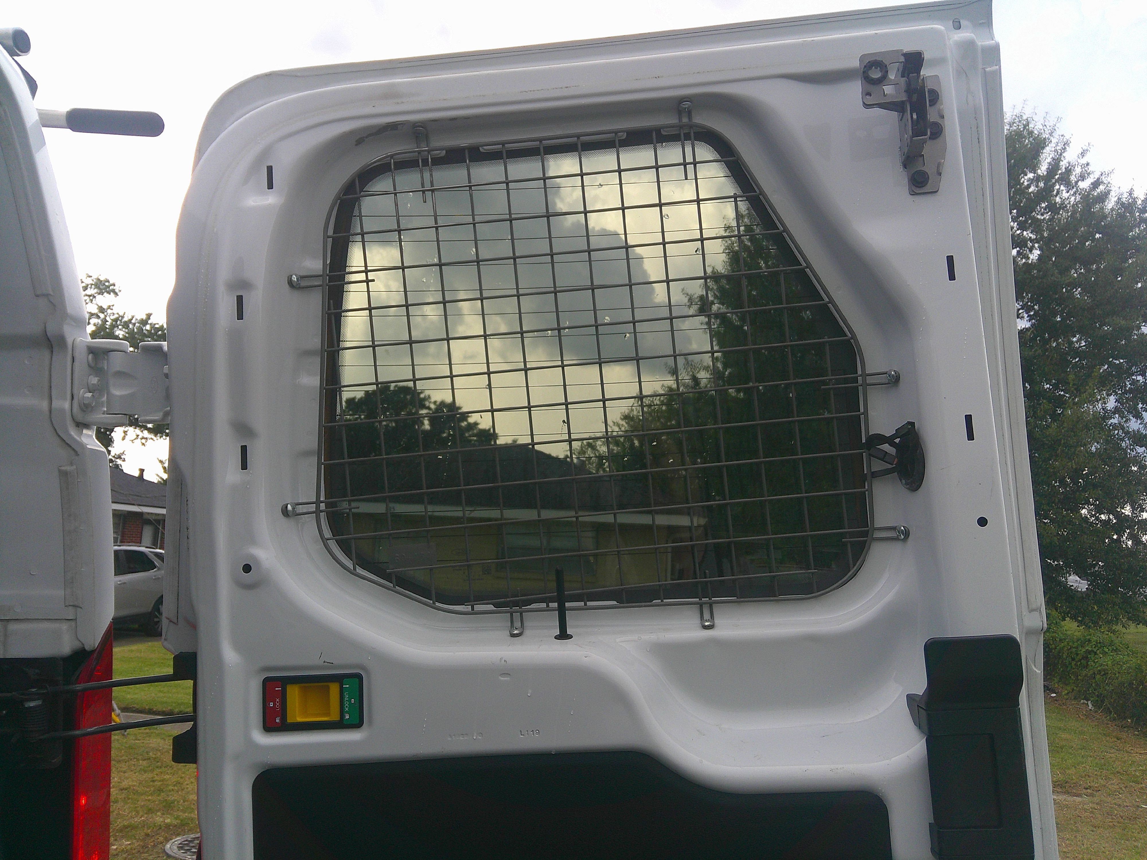 Used 2019 Ford Transit 150 130 Low Roof RWD image 9