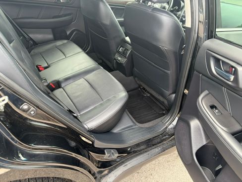 Used 2018 Subaru Outback 2.5i Limited AWD/4WD image 12