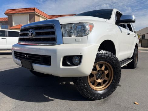 Used 2016 Toyota Sequoia Platinum image 6