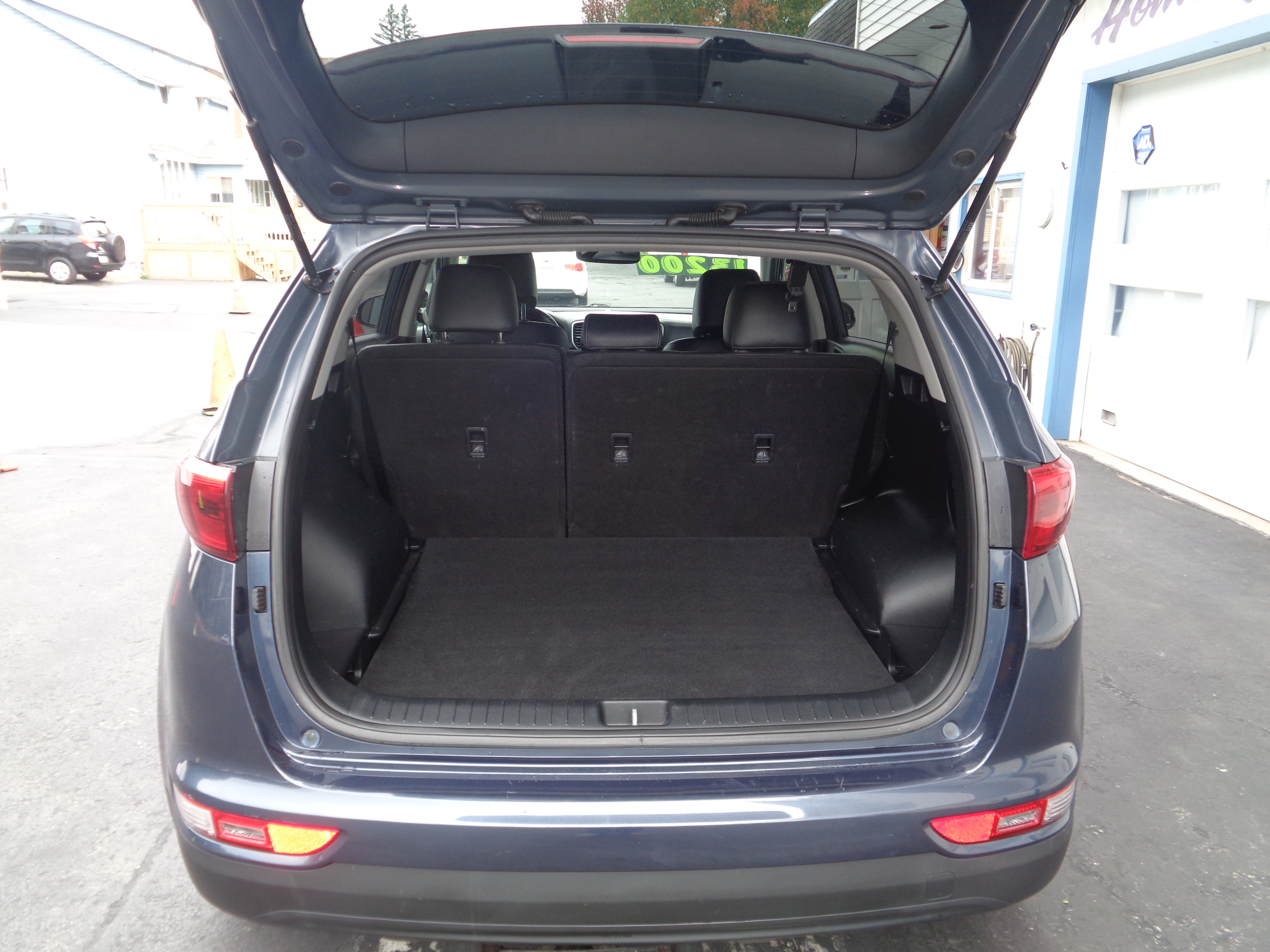 Used 2017 Kia Sportage AWD EX image 9