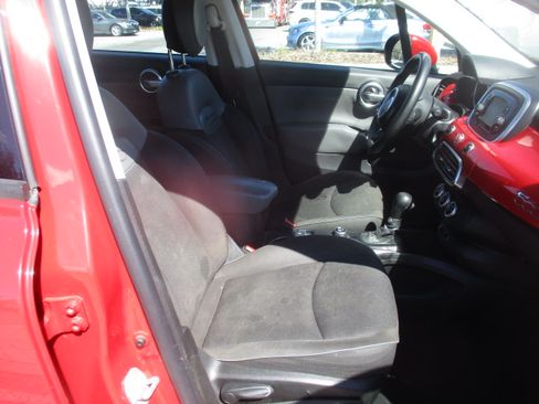 Used 2017 FIAT 500X Pop image 10